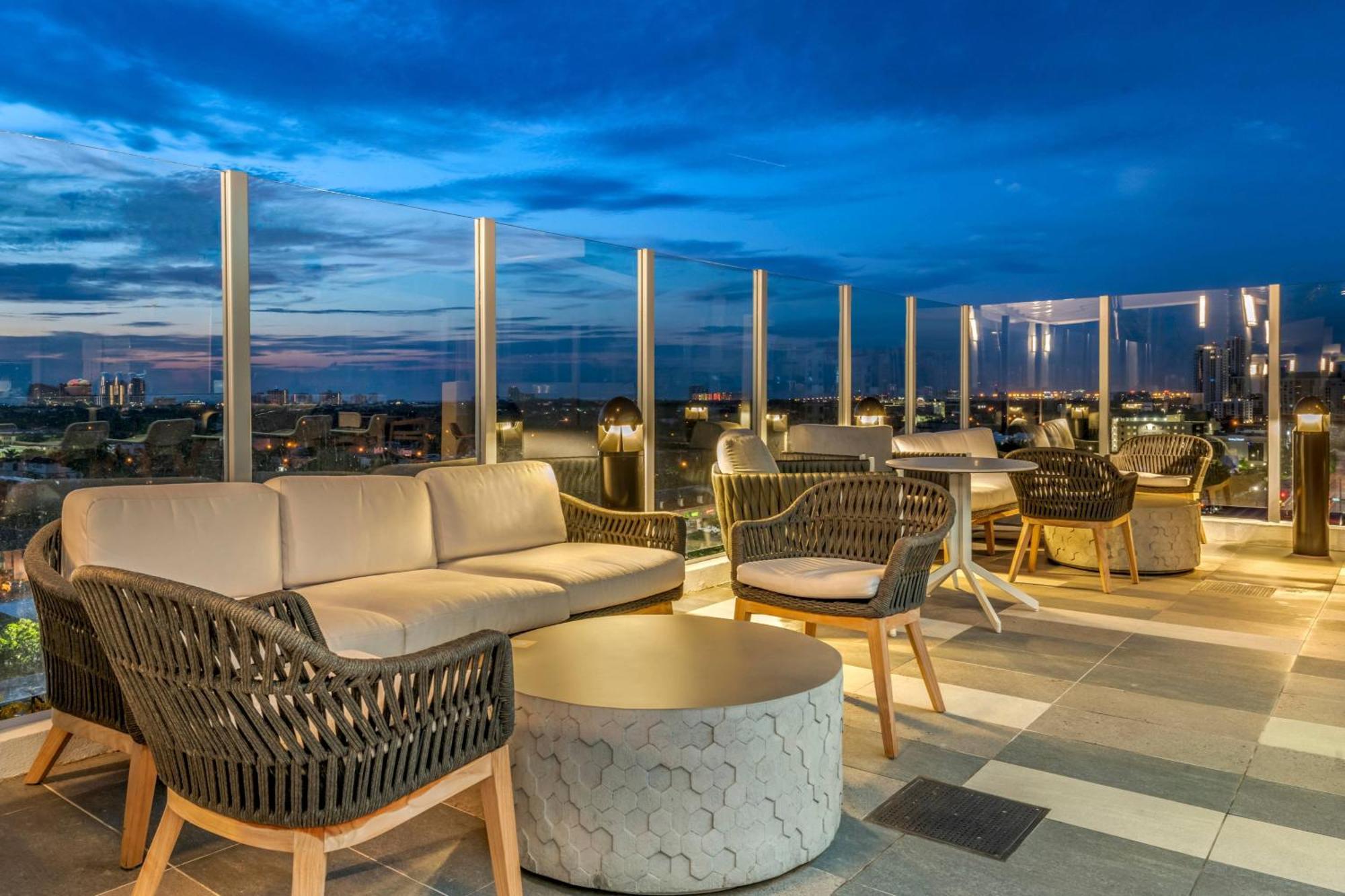 Courtyard By Marriott Fort Lauderdale Downtown Exteriör bild