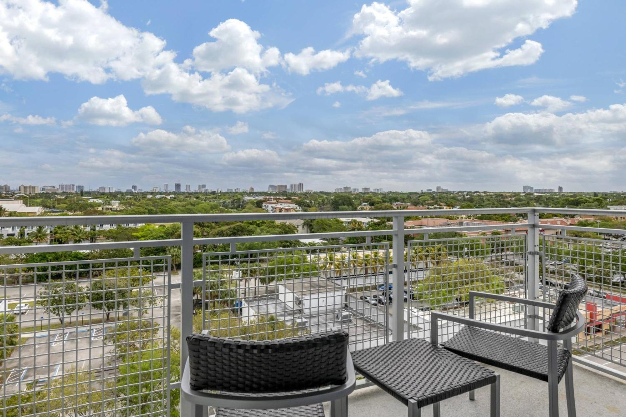 Courtyard By Marriott Fort Lauderdale Downtown Exteriör bild
