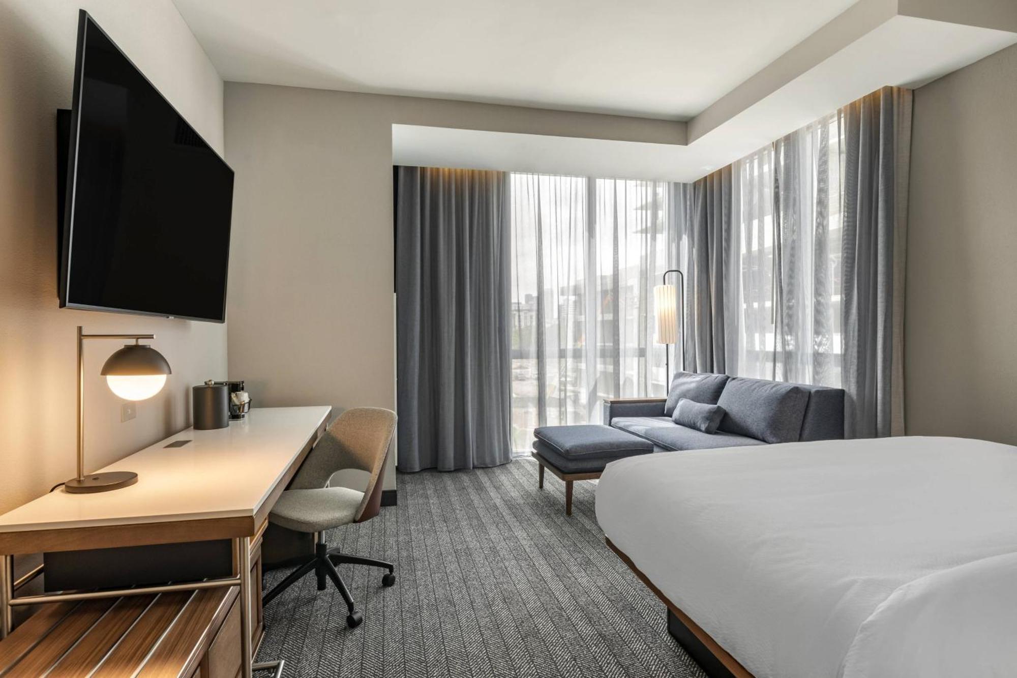 Courtyard By Marriott Fort Lauderdale Downtown Exteriör bild