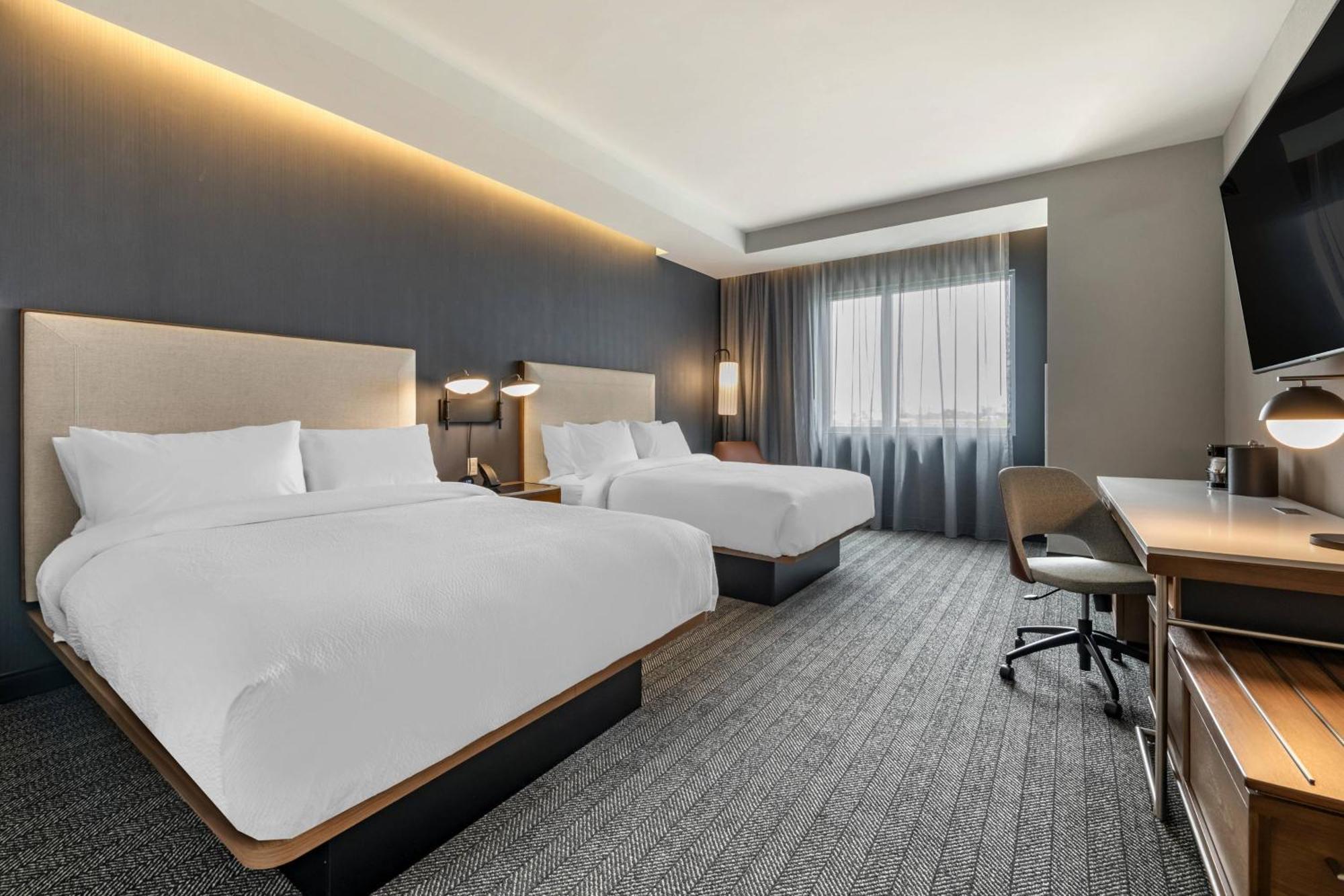 Courtyard By Marriott Fort Lauderdale Downtown Exteriör bild